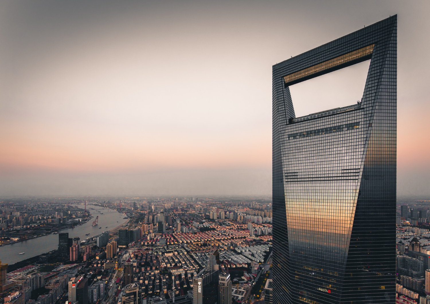 أنظمة المكيفات والتبريد